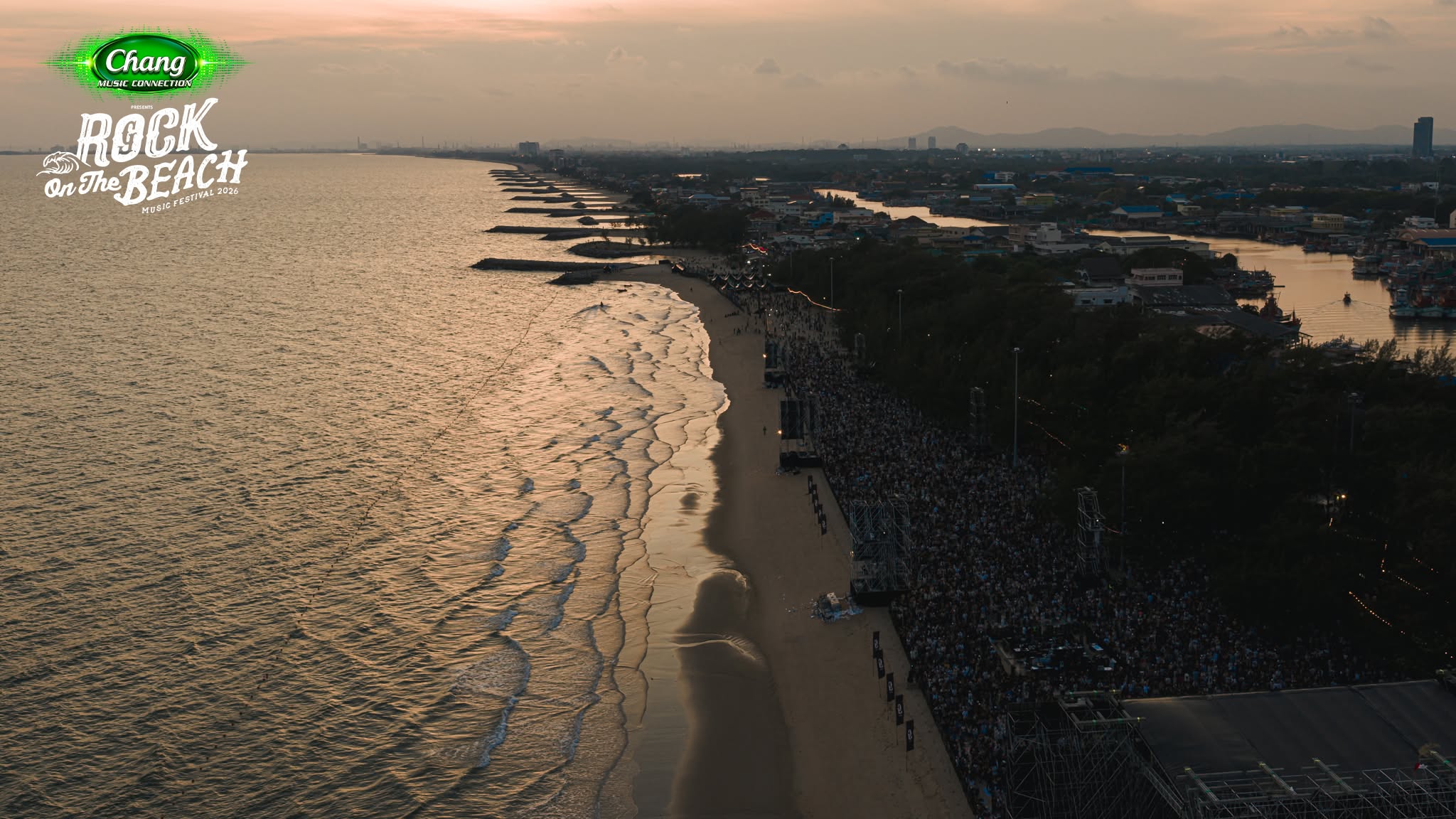 Rock On The Beach 2026 บรรยากาศริมทะเลยามพระอาทิตย์ตก